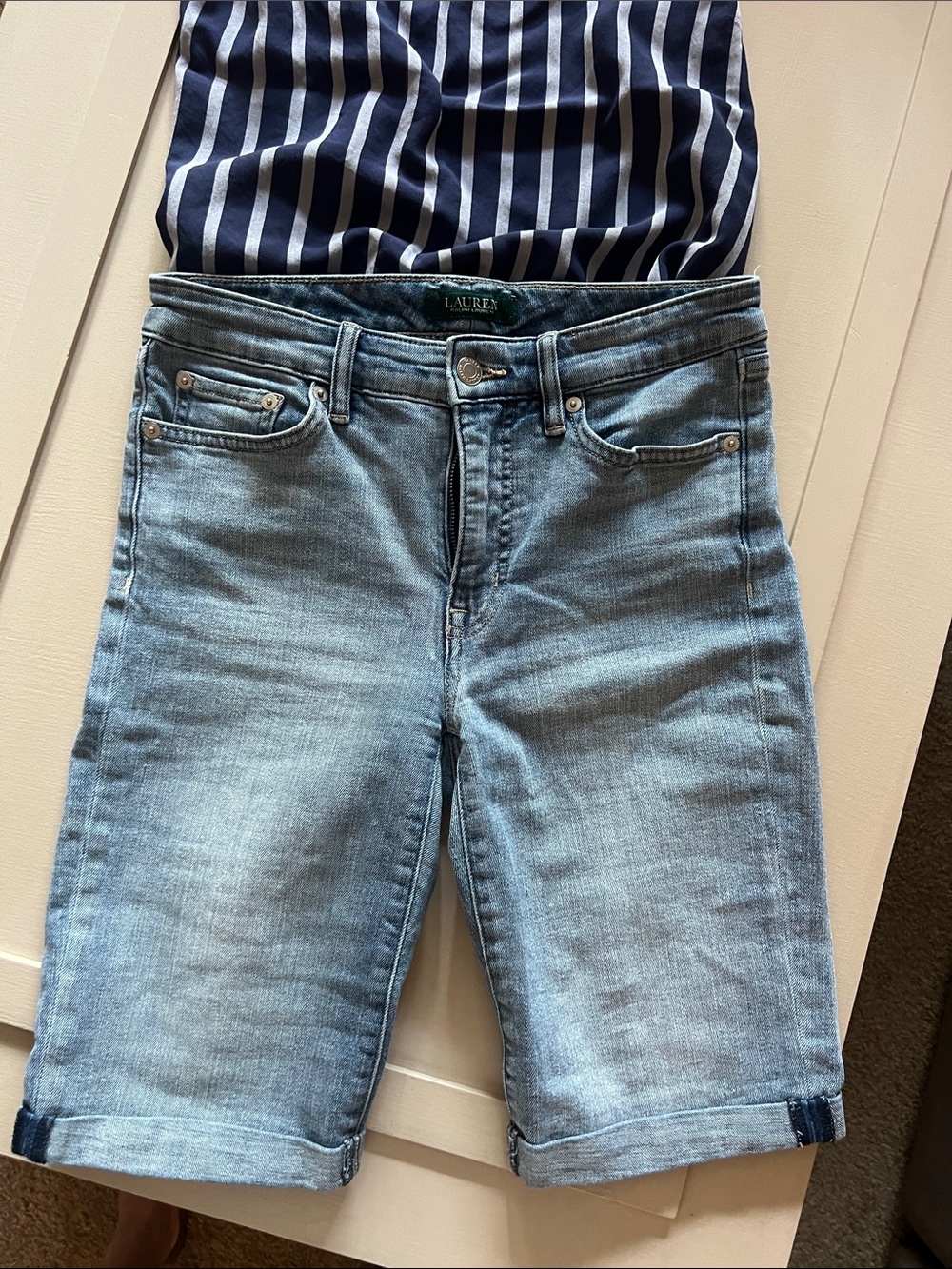 Lauren Ralph Lauren Light Wash Denim Knee-Length Shorts